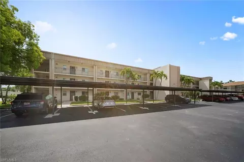 2111 Barkeley Ln #10, Fort Myers, FL 33907