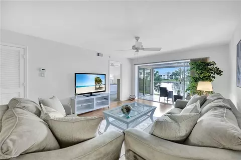 774 Wiggins Lake Dr #101, Naples, FL 34110