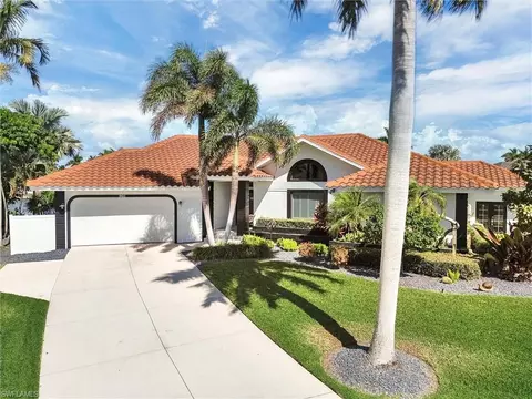 960 Beaver Ct, Marco Island, FL 34145