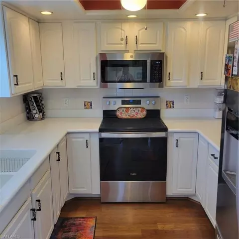 Kitchen - 200 Valley Stream Dr #4B, Naples, FL 34113 photo 1 of 2
