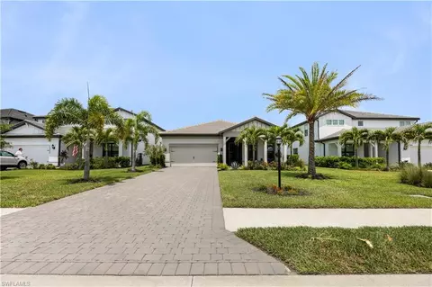 Exterior - 20422 Pebble Glen Dr, Estero, FL 33928 photo 2 of 13