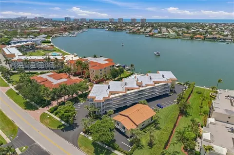 816 W Elkcam Cir #101, Marco Island, FL 34145