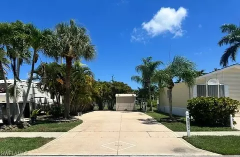 1675 Diamond Lake Cir, Naples, FL 34114