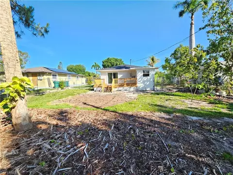 Exterior - 5234 Sholtz St, Naples, FL 34113 photo 7 of 9
