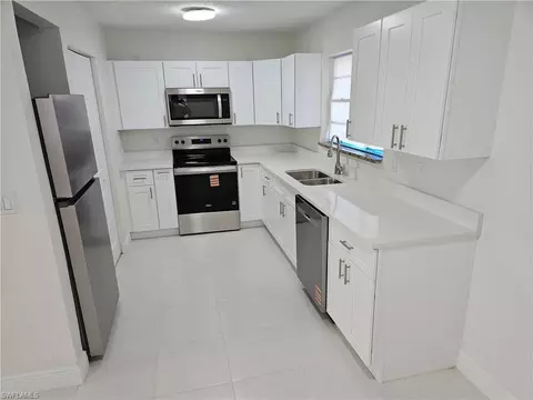 Kitchen - 5234 Sholtz St, Naples, FL 34113 photo 1 of 2
