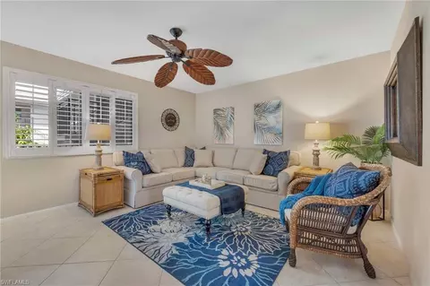 788 Park Shore Dr #D26, Naples, FL 34103