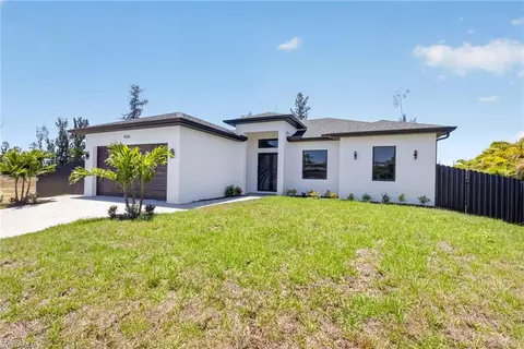 4226 NE 23rd Pl, Cape Coral, FL 33909