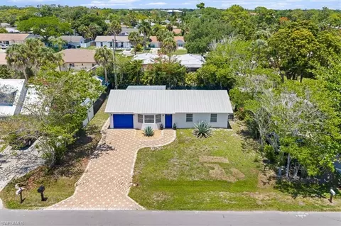 Exterior - 4027 Mindi Ave, Naples, FL 34112 photo 1 of 11