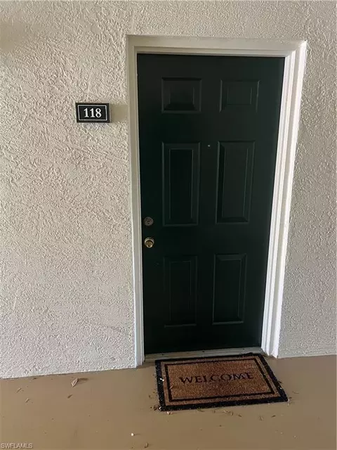 4720 Saint Croix Ln #118, Naples, FL 34109