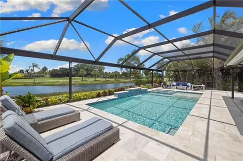 214 Torrey Pines Pt, Naples, FL 34113