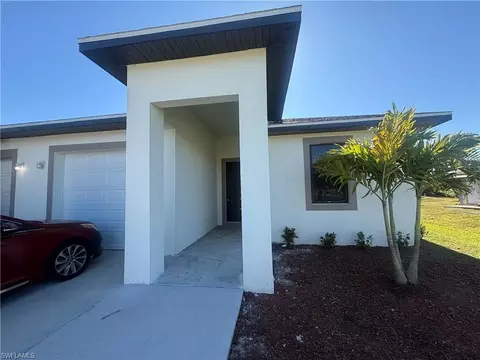 Exterior - 136-138 Pullman St, Lehigh Acres, FL 33974 photo 4 of 4