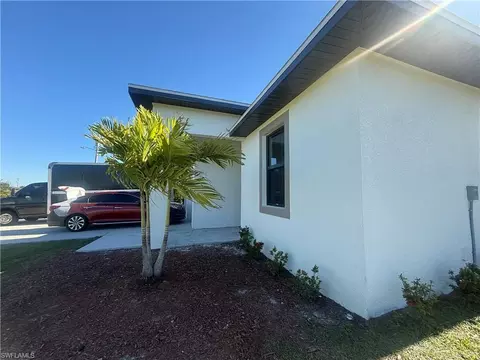 Exterior - 136-138 Pullman St, Lehigh Acres, FL 33974 photo 3 of 4