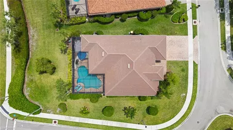 View/Area - 7933 Founders Cir, Naples, FL 34104 photo 6 of 7