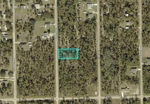 2308 Columbus Ave, Alva, FL 33920