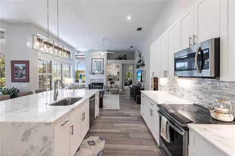 Kitchen - 4372 Bittern Ct, Naples, FL 34119 photo 3 of 3