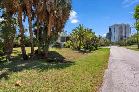 718 Pan Am Ave, Naples, FL 34110 photo 6