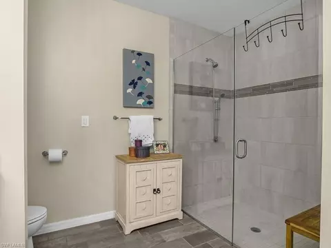 Bath - 14867 Edgewater Cir, Naples, FL 34114 photo 2 of 4
