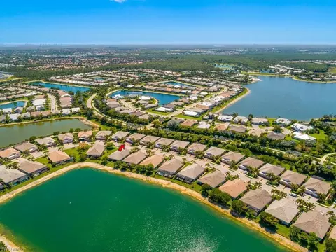 View/Area - 14867 Edgewater Cir, Naples, FL 34114 photo 2 of 8