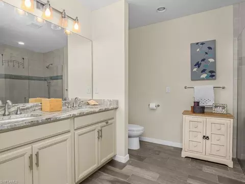 Bath - 14867 Edgewater Cir, Naples, FL 34114 photo 3 of 4