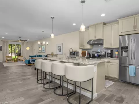 Kitchen - 14867 Edgewater Cir, Naples, FL 34114 photo 2 of 5