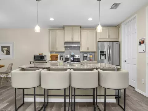 Kitchen - 14867 Edgewater Cir, Naples, FL 34114 photo 1 of 5