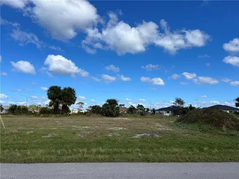 3803 NW 41st Ter, Cape Coral, FL 33993