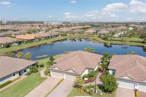 8013 Calle Canovas Ct, Naples, FL 34114