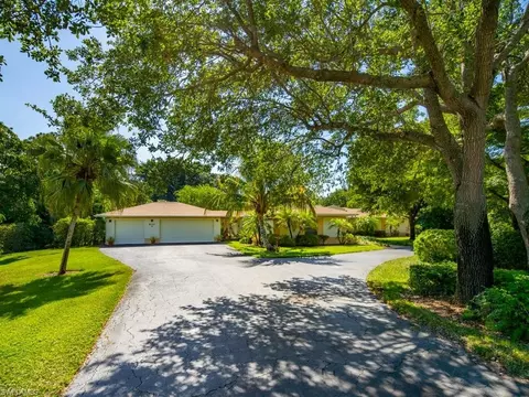 610 West St, Naples, FL 34108