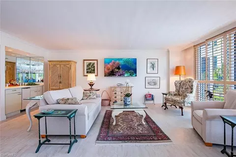 4401 Gulf Shore Blvd N #D306, Naples, FL 34103