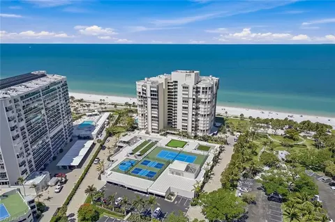 4051 Gulf Shore Blvd N #300, Naples, FL 34103