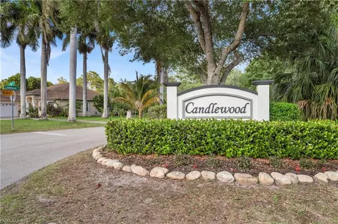 527 Carpenter Ct, Naples, FL 34110 photo 2