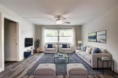 975 9th Ave S #11, Naples, FL 34102