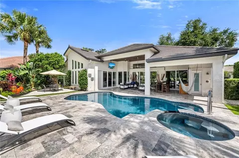 240 Silverado Dr, Naples, FL 34119