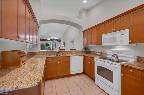 6234 Mandalay Cir #57, Naples, FL 34112