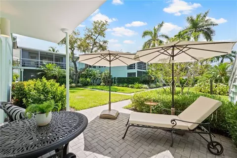 275 8th Ave S #275, Naples, FL 34102