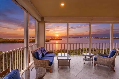 337 Vintage Bay Dr #D25, Marco Island, FL 34145