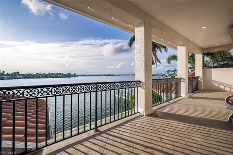 Exterior - 1942 Kingfish Rd, Naples, FL 34102 photo 8 of 10