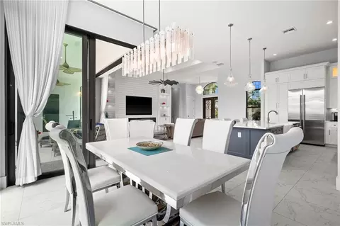 Dining - 388 Pine Ave, Naples, FL 34108 photo 2 of 2