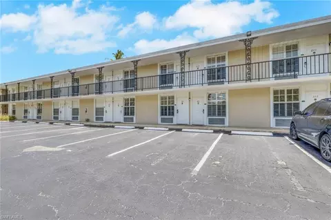 2555 Tamiami Trl N #115, Naples, FL 34103