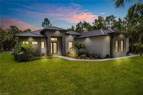 172 11th St SW, Naples, FL 34117