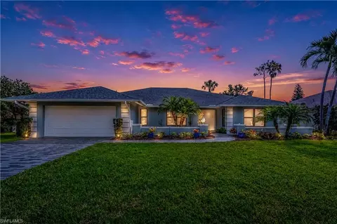 9882 Campbell Cir, Naples, FL 34109