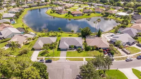 View/Area - 9882 Campbell Cir, Naples, FL 34109 photo 8 of 10