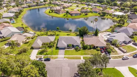 View/Area - 9882 Campbell Cir, Naples, FL 34109 photo 3 of 10