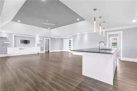 Living - 9882 Campbell Cir, Naples, FL 34109 photo 7 of 12