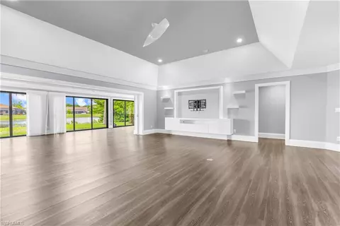 Living - 9882 Campbell Cir, Naples, FL 34109 photo 8 of 12