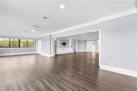 Living - 9882 Campbell Cir, Naples, FL 34109 photo 11 of 12