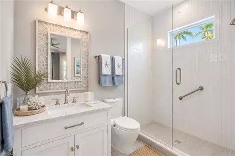 Bath - 160 Broad Ave S, Naples, FL 34102 photo 5 of 6