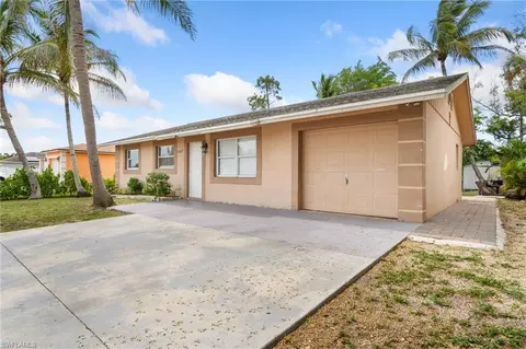Exterior - 5369 Broward St, Naples, FL 34113 photo 2 of 4