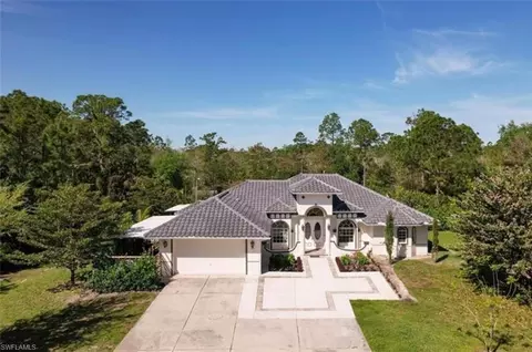3111 4th St NW, Naples, FL 34120