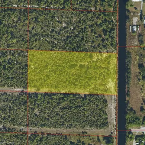 2040 Woodland Ests, Naples, FL 34117